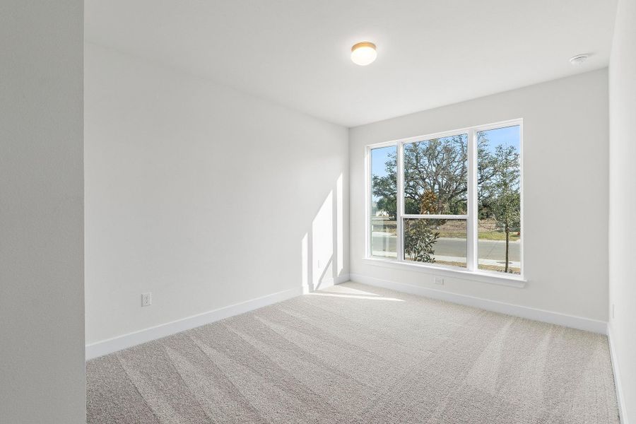 Spacious, unfurnished interior of a new home in Parmer Ranch, Georgetown (Image 40).