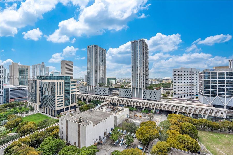 Condo located in Miami, FL showcasing its design and architecture (Image 20). Condo located in Miami, FL showcasing its design and architecture (Image 20).