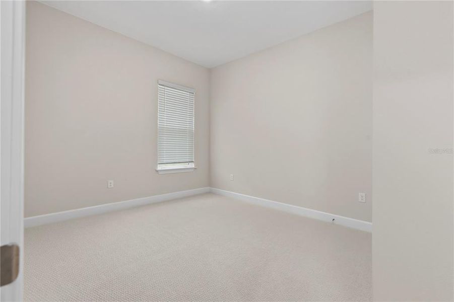 Spacious, unfurnished interior of a new home in , Sarasota (Image 32).