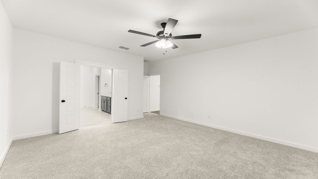 Spacious, unfurnished interior of a new home in The Oaks, Red Oak (Image 23). Spacious, unfurnished interior of a new home in The Oaks, Red Oak (Image 23).