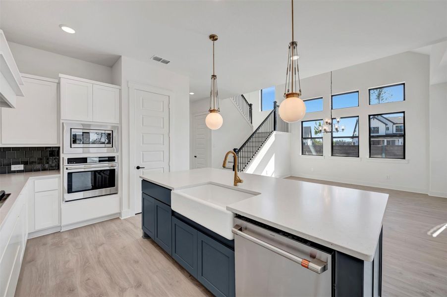 Furnished interior view inside a new home in ARTAVIA 50' Homesites, Conroe (Image 2). Furnished interior view inside a new home in ARTAVIA 50' Homesites, Conroe (Image 2).