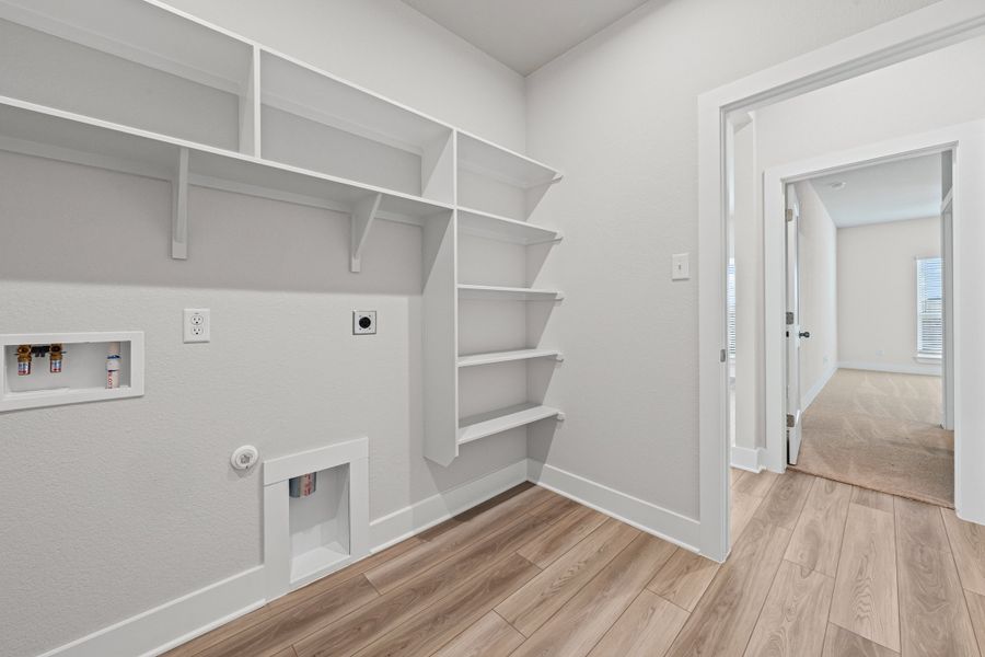 Spacious, unfurnished interior of a new home in Three Creeks, Belton (Image 12). Spacious, unfurnished interior of a new home in Three Creeks, Belton (Image 12).