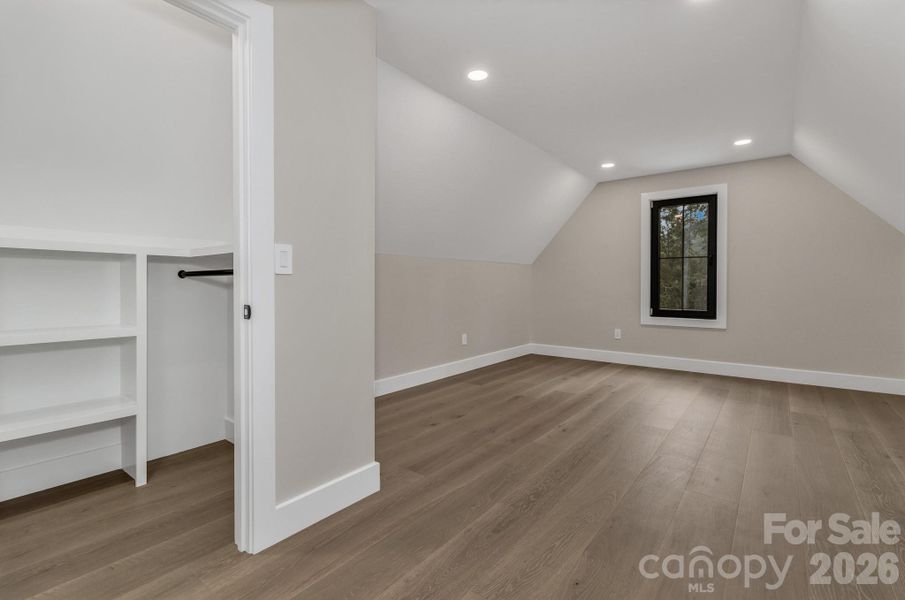 Spacious, unfurnished interior of a new home in , Fairview (Image 23).