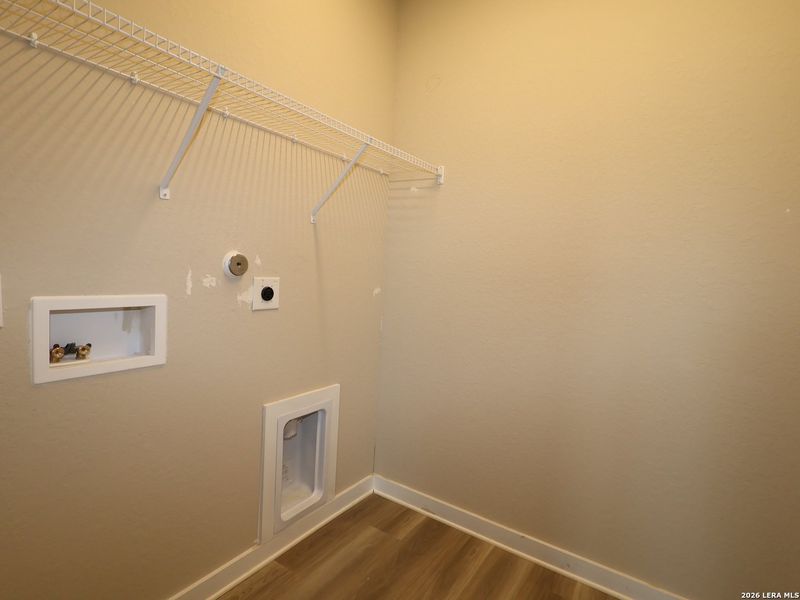 Spacious, unfurnished interior of a new home in Mesquite Ridge, San Antonio (Image 23). Spacious, unfurnished interior of a new home in Mesquite Ridge, San Antonio (Image 23).