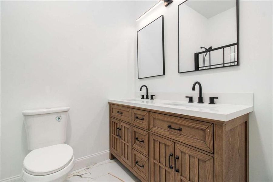 Furnished interior view inside a new home in , Temple (Image 5).