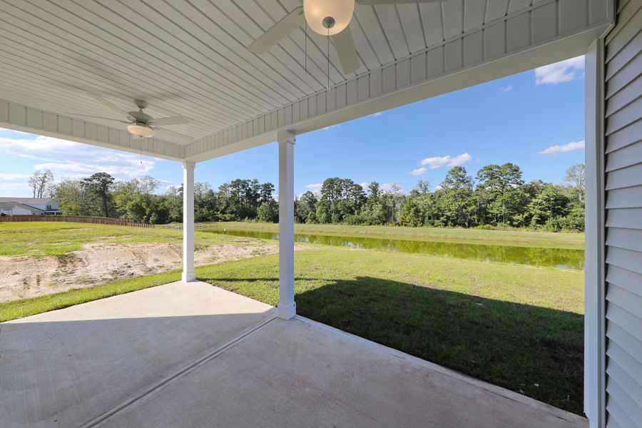 Exterior details and patio area of a home in Jordan Grove, Conway (Image 25).