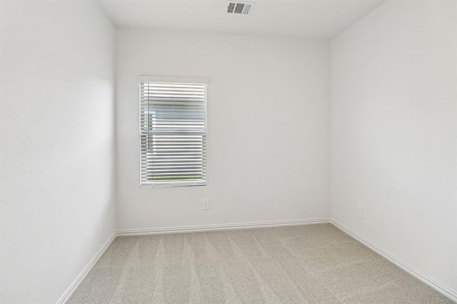 Spacious, unfurnished interior of a new home in Lakehaven - Spring Series, Farmersville (Image 25).