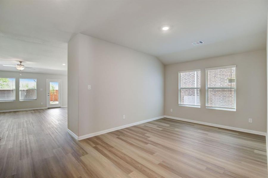 Spacious, unfurnished interior of a new home in Stratton Place, Greenville (Image 22).