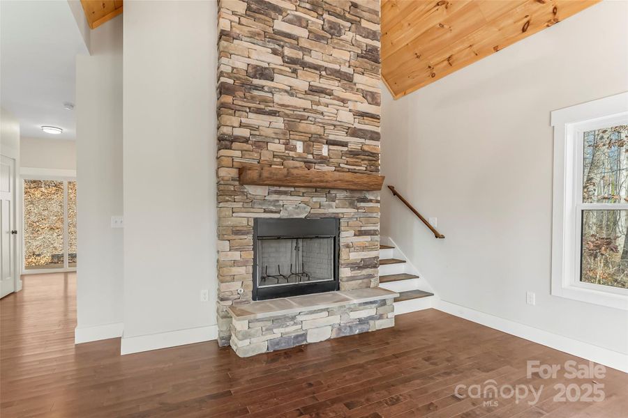 Image 33 of a home in . Image 33 of a home in .