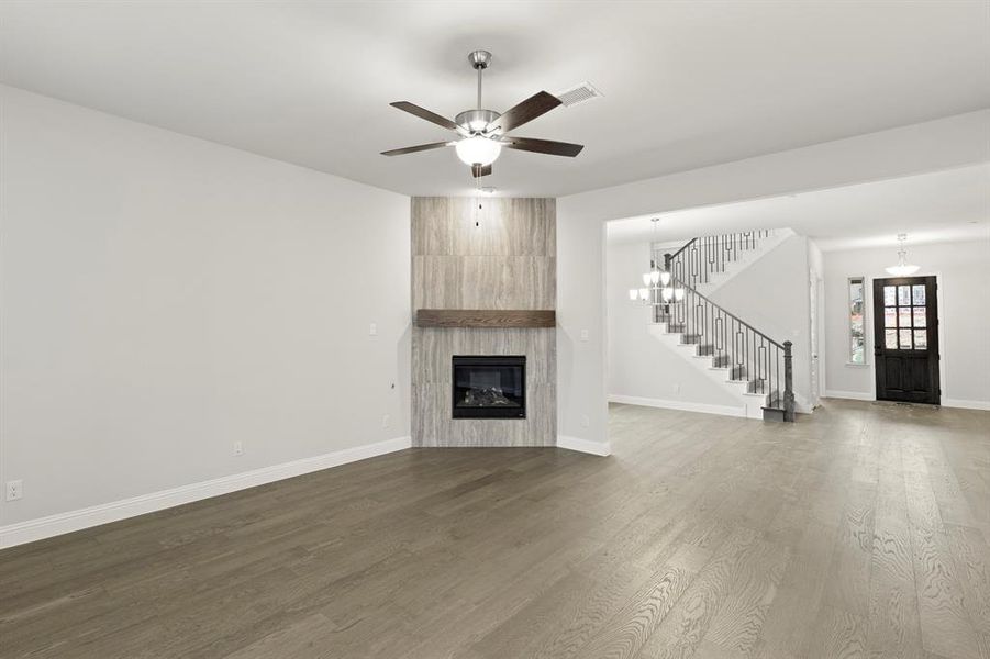 08. 721 Phoenix - Family (2)