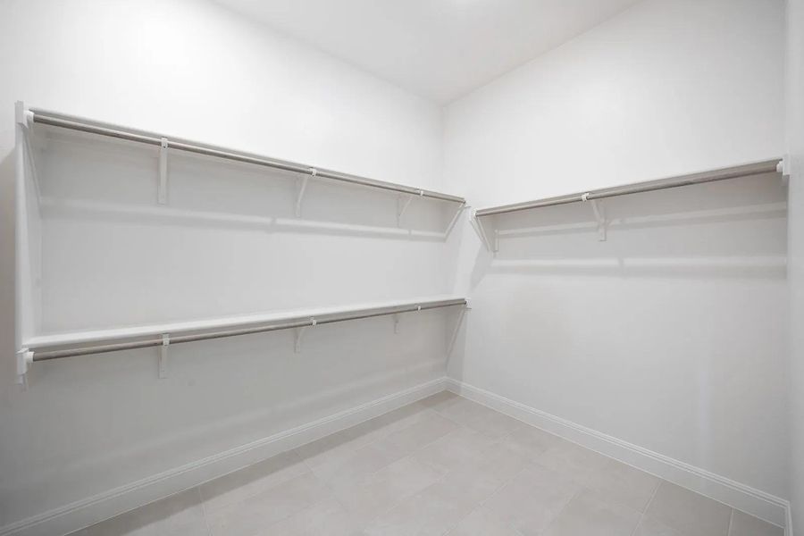 Huntley II C primary closet