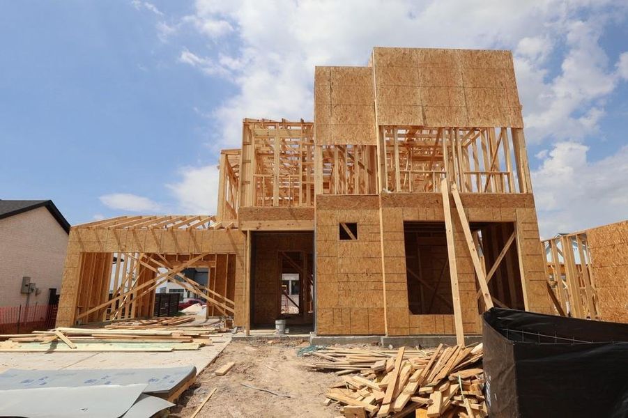 Let us show you how our advanced framing techniques have stood the test of time and allow more insulation for a quieter and more energy-efficient home. Let us show you how our advanced framing techniques have stood the test of time and allow more insulation for a quieter and more energy-efficient home.