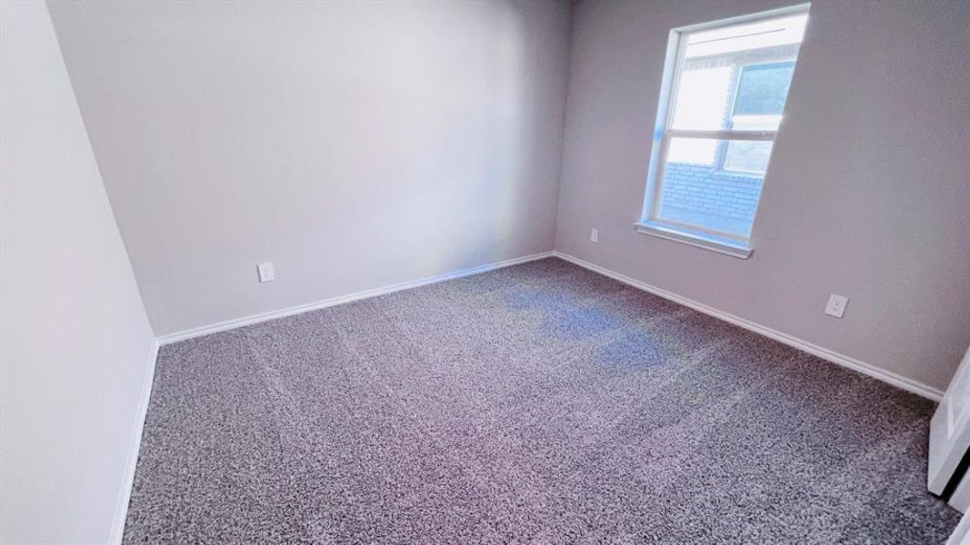 Spacious, unfurnished interior of a new home in Sunnycreek, Fort Worth (Image 19). Spacious, unfurnished interior of a new home in Sunnycreek, Fort Worth (Image 19).