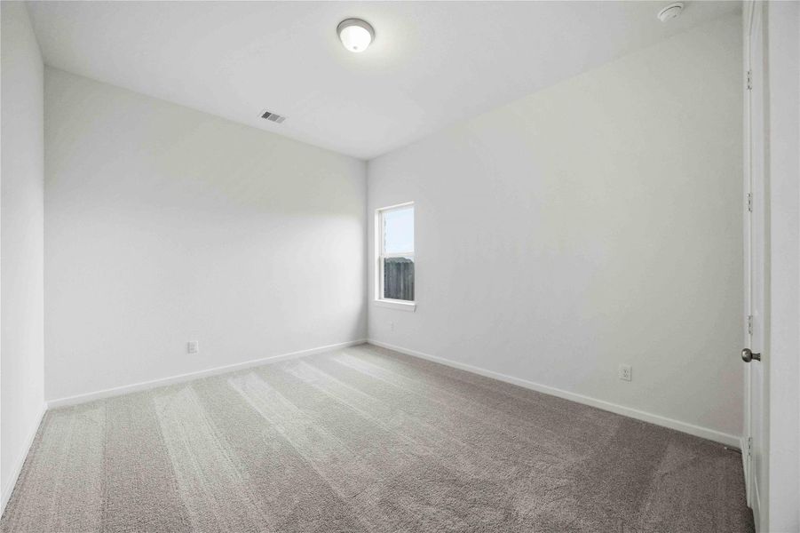 Spacious, unfurnished interior of a new home in Canterra Creek 60', Rosharon (Image 31). Spacious, unfurnished interior of a new home in Canterra Creek 60', Rosharon (Image 31).