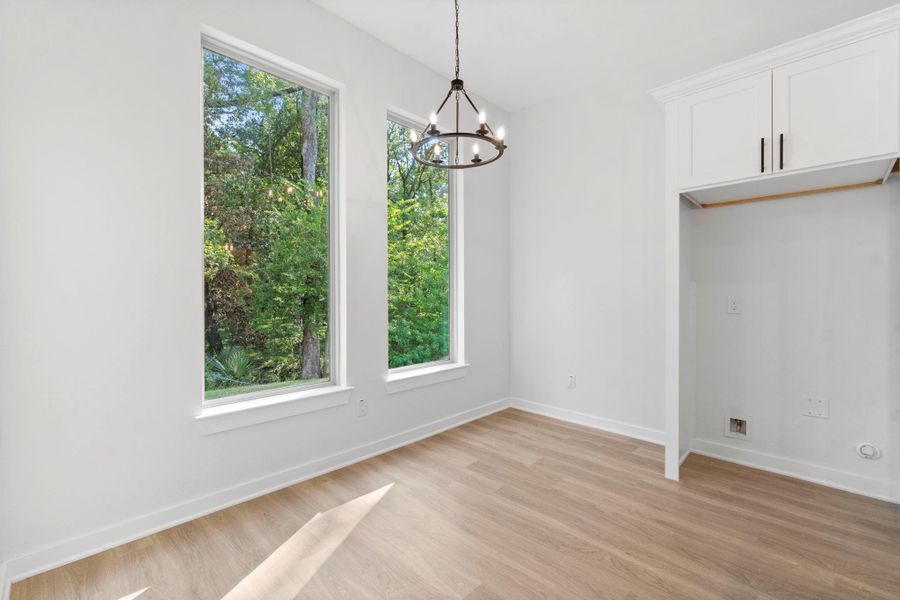 Spacious, unfurnished interior of a new home in , Conroe (Image 22).