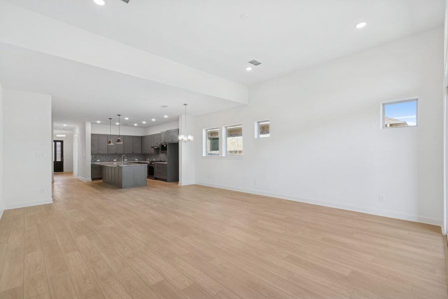 Spacious, unfurnished interior of a new home in ARTAVIA 45' Homesites, Conroe (Image 22).