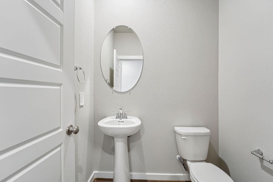 Image 18 of a home in Heights of Barbers Hill. Image 18 of a home in Heights of Barbers Hill.