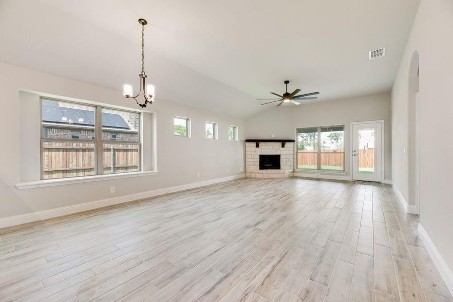 Spacious, unfurnished interior of a new home in , Collinsville (Image 13).