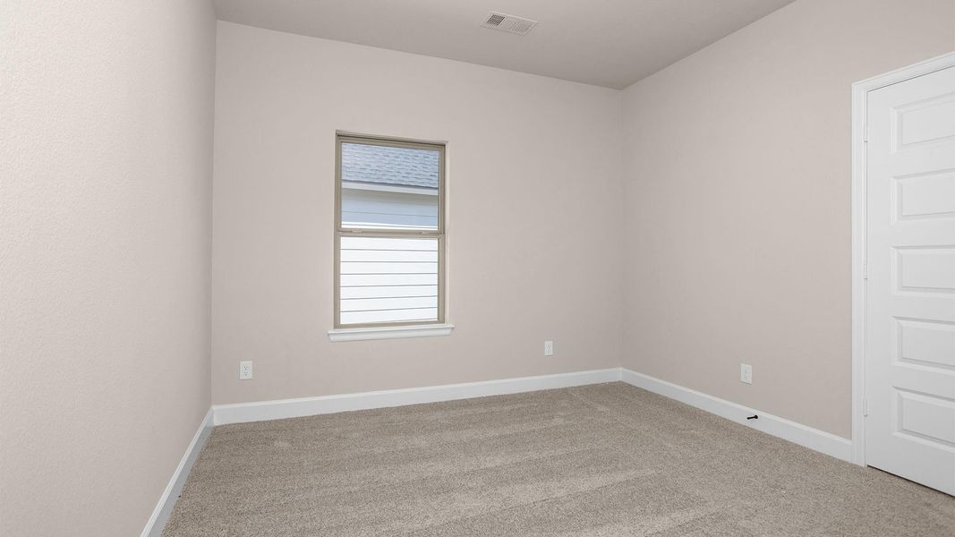 Spacious, unfurnished interior of a new home in Cross Creek West 55', Fulshear (Image 12). Spacious, unfurnished interior of a new home in Cross Creek West 55', Fulshear (Image 12).