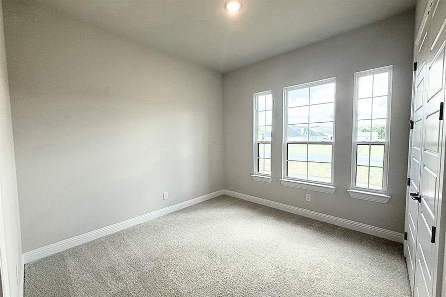 Spacious, unfurnished interior of a new home in Eagle’s Estates, Burleson (Image 24).
