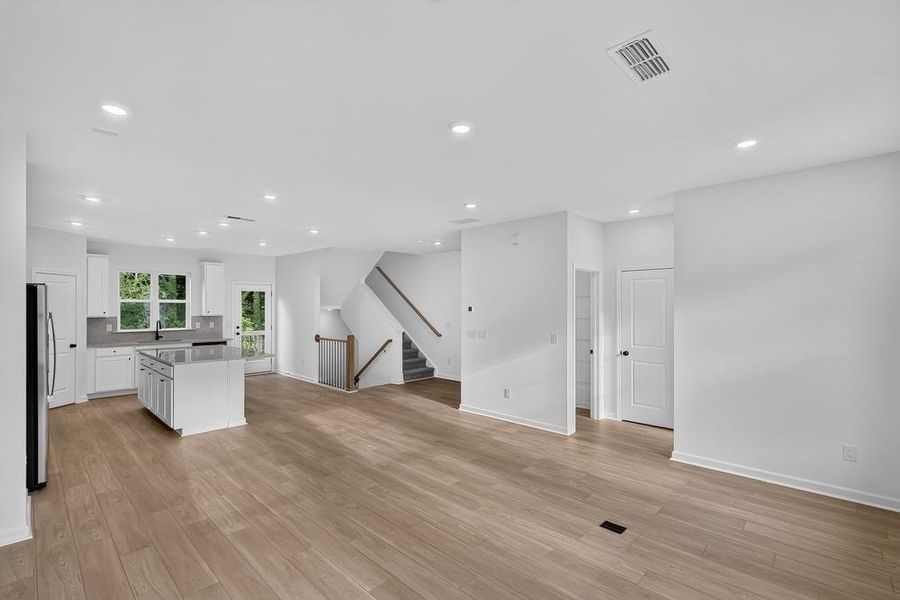 Spacious, unfurnished interior of a new home in Somerset at Veterans Memorial, Mableton (Image 32).