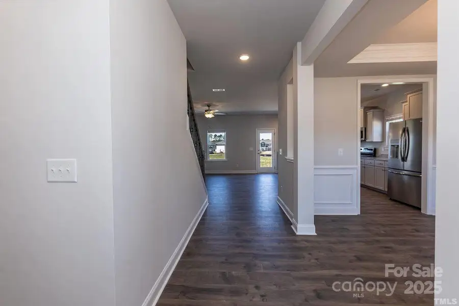 Spacious, unfurnished interior of a new home in Cardiff Glyn, Catawba (Image 10). Spacious, unfurnished interior of a new home in Cardiff Glyn, Catawba (Image 10).
