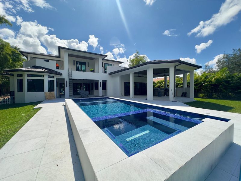 Spacious, unfurnished interior of a new home in , Plantation (Image 24). Spacious, unfurnished interior of a new home in , Plantation (Image 24).
