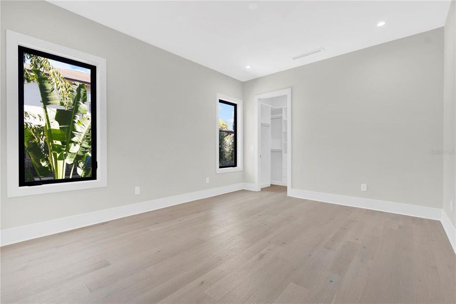 Spacious, unfurnished interior of a new home in , Tampa (Image 48). Spacious, unfurnished interior of a new home in , Tampa (Image 48).