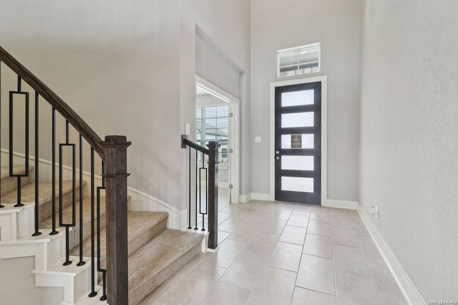 Spacious, unfurnished interior of a new home in Sagebrooke - Classic Series, San Antonio (Image 28).