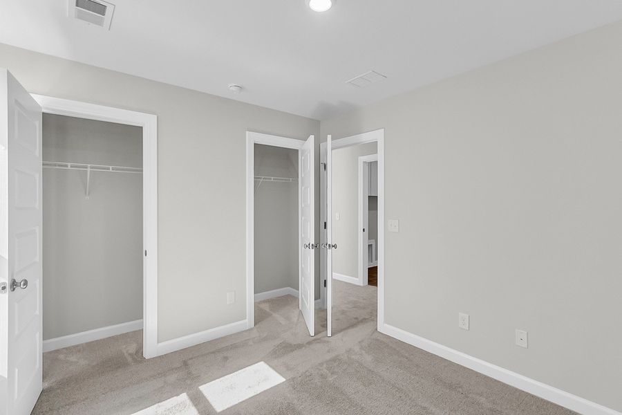 Spacious, unfurnished interior of a new home in Pineland Preserve, Summerville (Image 46). Spacious, unfurnished interior of a new home in Pineland Preserve, Summerville (Image 46).