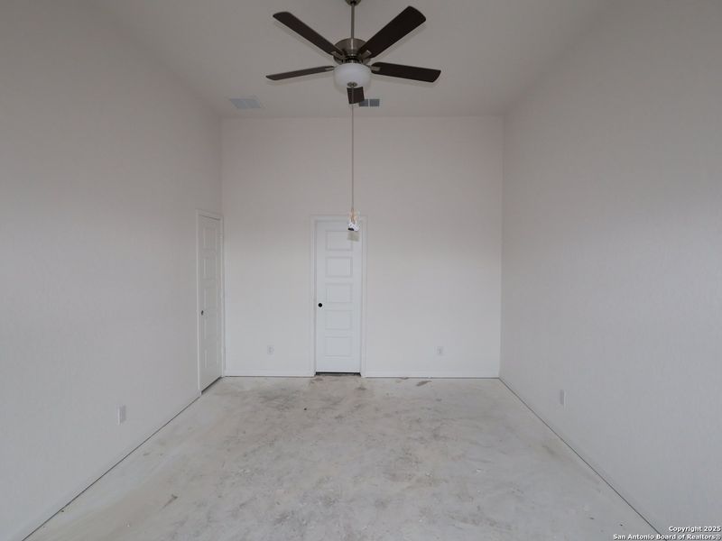 Image 34 of a home in Meadows at Clear Springs.