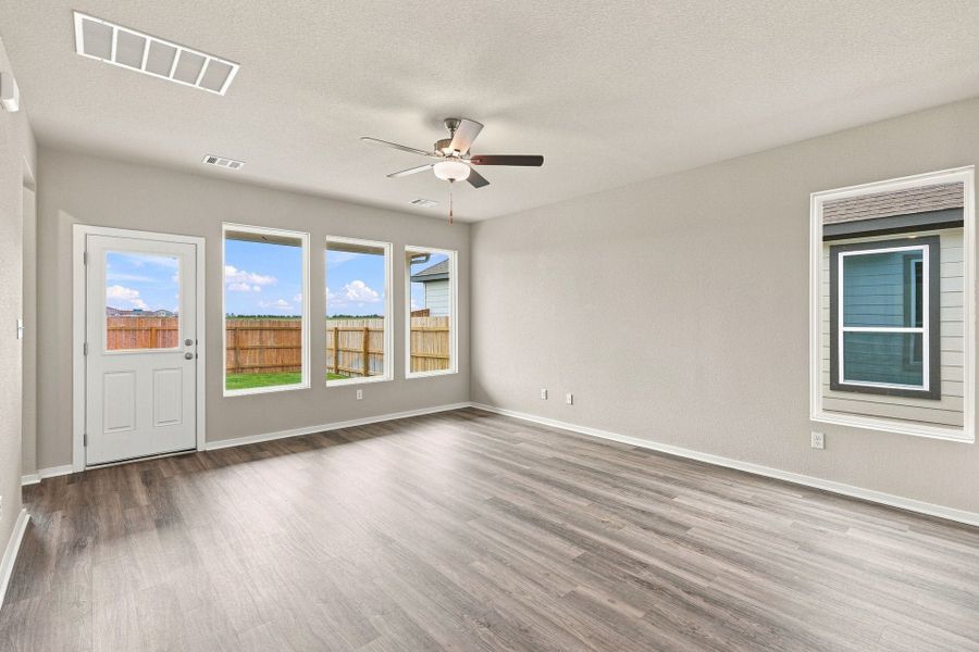 1,948sf New Home in TAYLOR, TX.  - Slide 15
