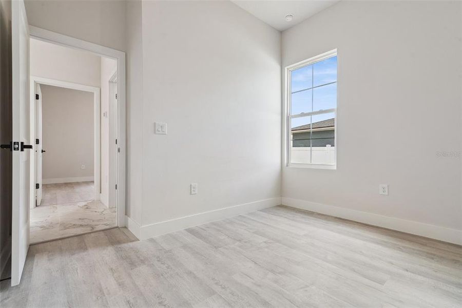 Spacious, unfurnished interior of a new home in , Belleview (Image 20).