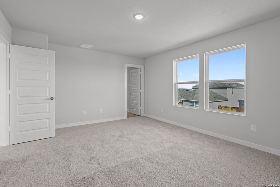 Spacious, unfurnished interior of a new home in Millican Grove, San Antonio (Image 28).