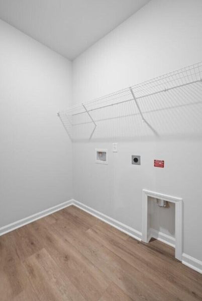 Spacious, unfurnished interior of a new home in Bradford Pointe, Summerville (Image 15).