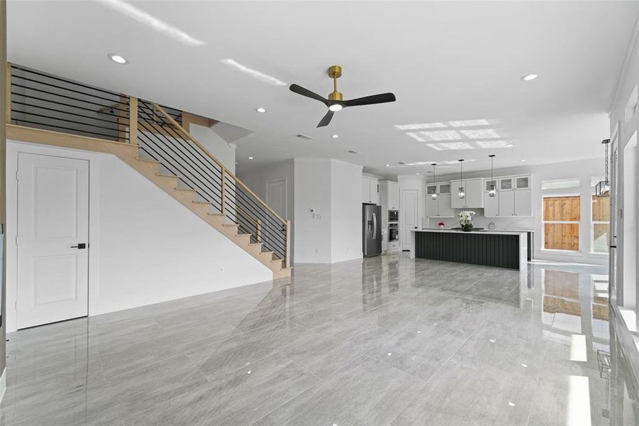 Spacious, unfurnished interior of a new home in , Dallas (Image 22).