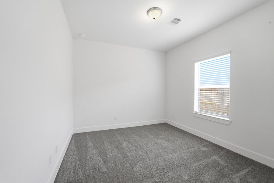 Spacious, unfurnished interior of a new home in Harvest Pointe, Needville (Image 25).