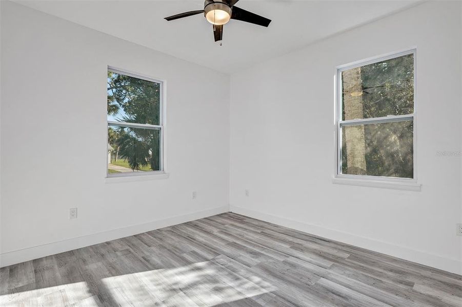 Spacious, unfurnished interior of a new home in , New Smyrna Beach (Image 34).