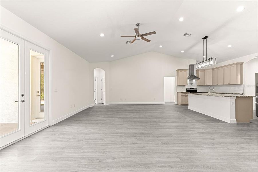 Spacious, unfurnished interior of a new home in , Dunnellon (Image 33).