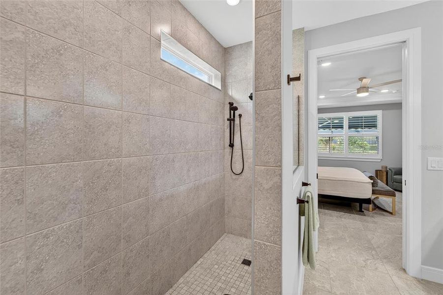 Furnished interior view inside a new home in , Land O' Lakes (Image 62).