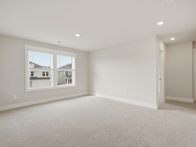 Spacious, unfurnished interior of a new home in Crossing at Abner Creek, Greer (Image 16). Spacious, unfurnished interior of a new home in Crossing at Abner Creek, Greer (Image 16).