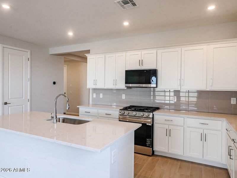 08_Rancho-Vista_Surprise_AZ-Affordable-N