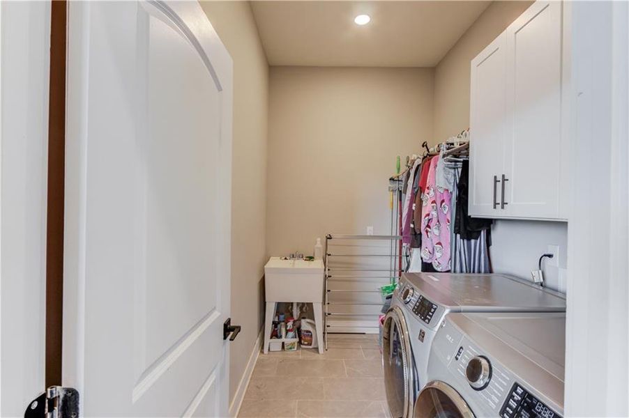 Furnished interior view inside a new home in , Dacula (Image 15). Furnished interior view inside a new home in , Dacula (Image 15).