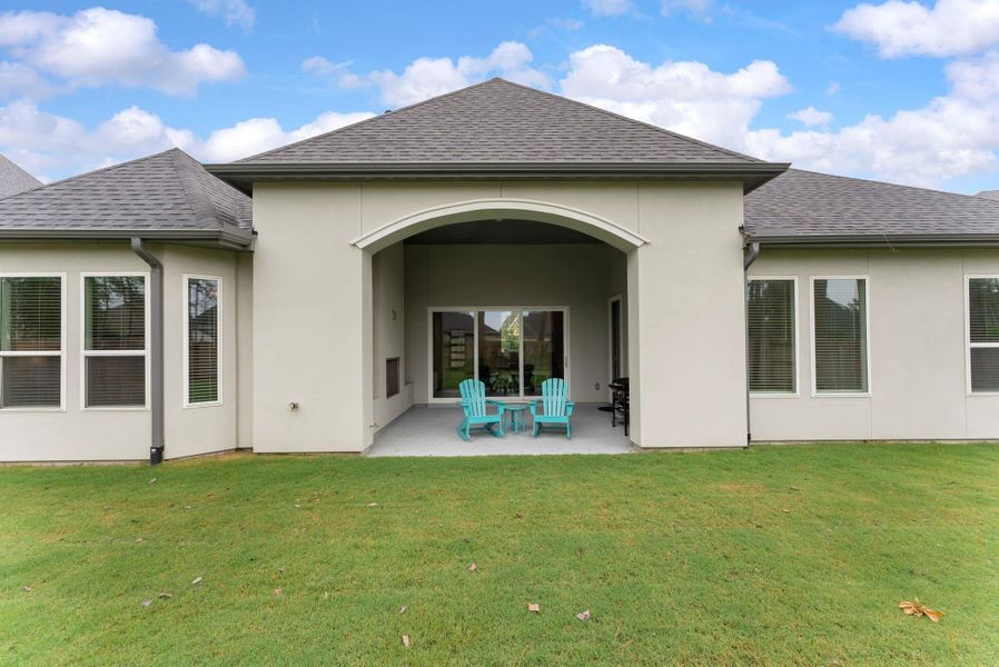 Great space for pets or play!