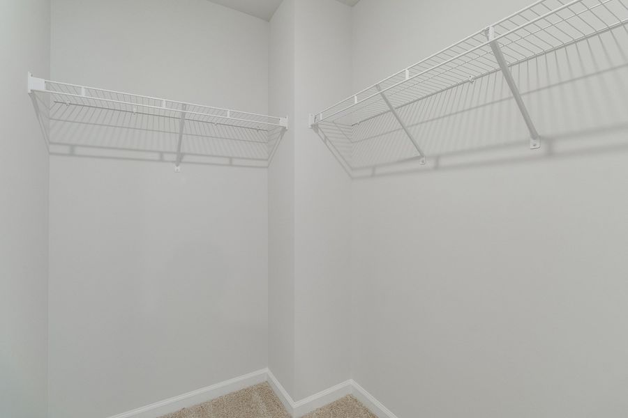 Spacious, unfurnished interior of a new home in Ellington, Elgin (Image 31).