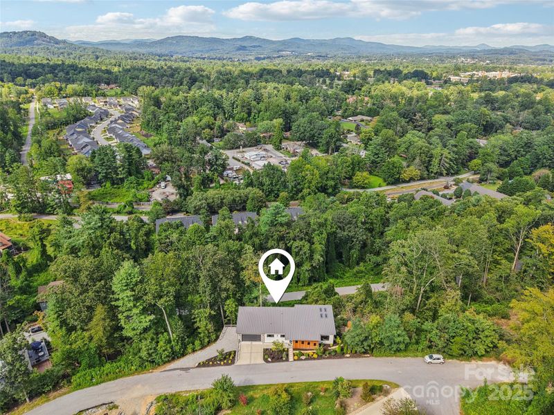 Image 37 of a home in .