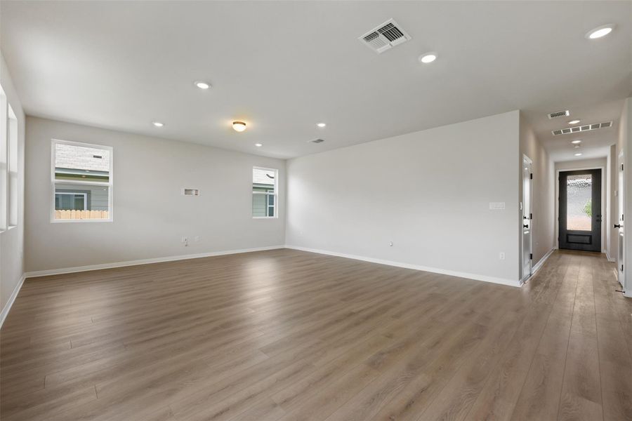 Representative images and renderings are for illustrative purposes. Actual structural options and design finishes of home may vary. Representative images and renderings are for illustrative purposes. Actual structural options and design finishes of home may vary.