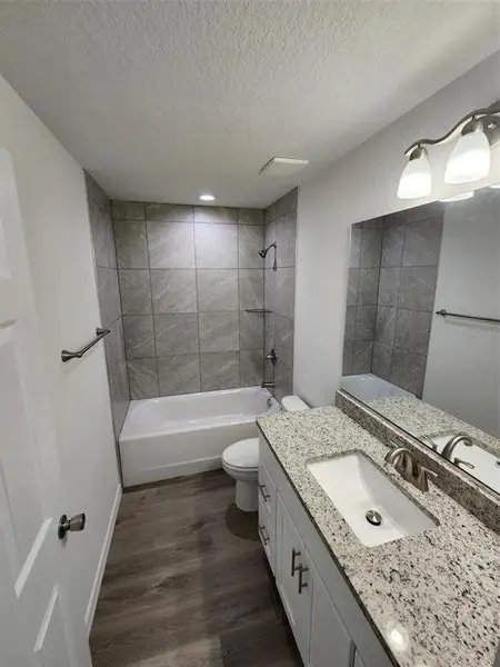 Furnished interior view inside a new home in , Dunnellon (Image 4).