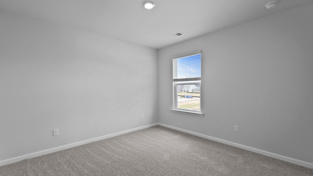 Spacious, unfurnished interior of a new home in Grand Oaks, Columbia (Image 21).