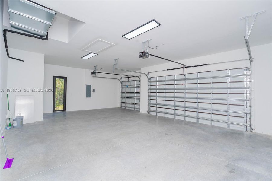 Spacious, unfurnished interior of a new home in , Lehigh Acres (Image 27). Spacious, unfurnished interior of a new home in , Lehigh Acres (Image 27).